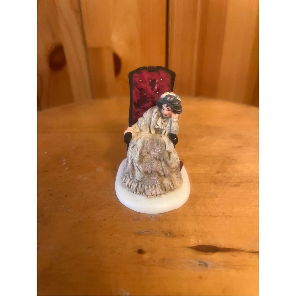 Dept 56 Christmas Village Queen on Throne Figurine (6876)